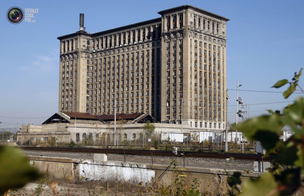 Детройт не працює