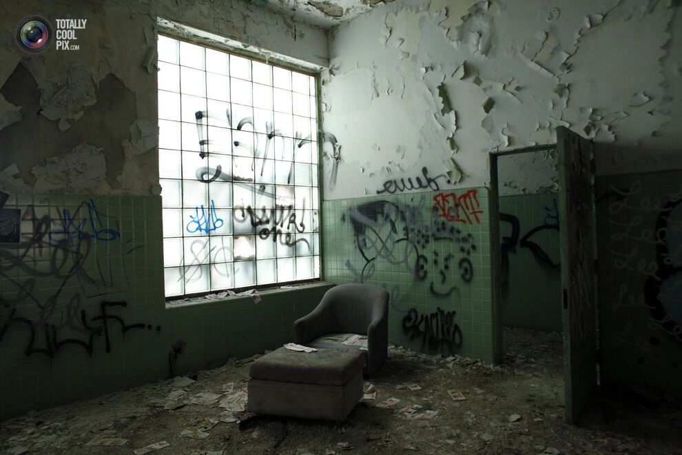 Детройт не працює