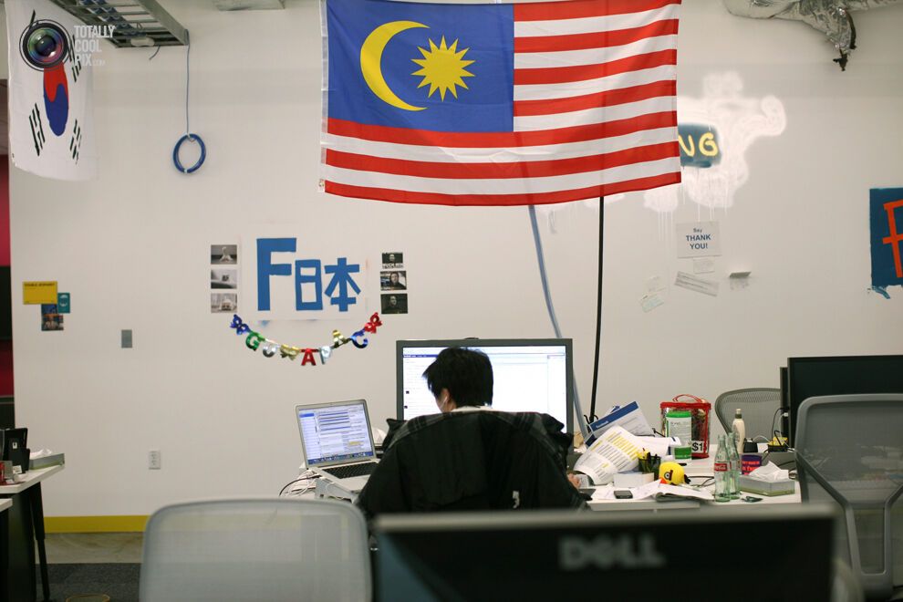 Google проти Facebook