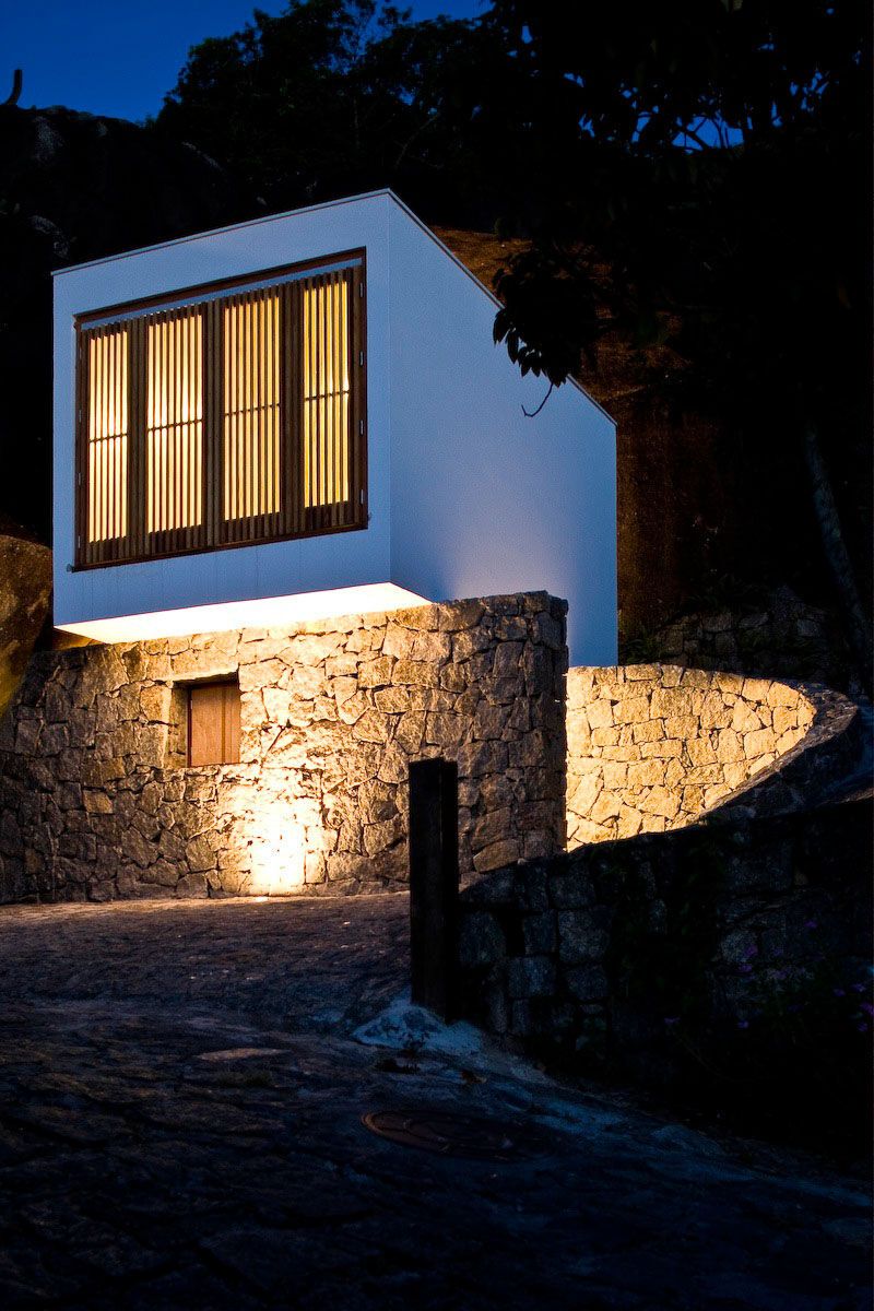 Життя в ящику