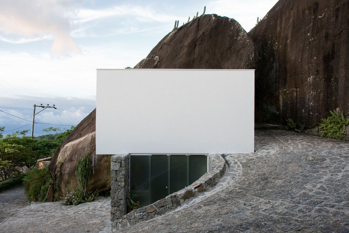 Життя в ящику