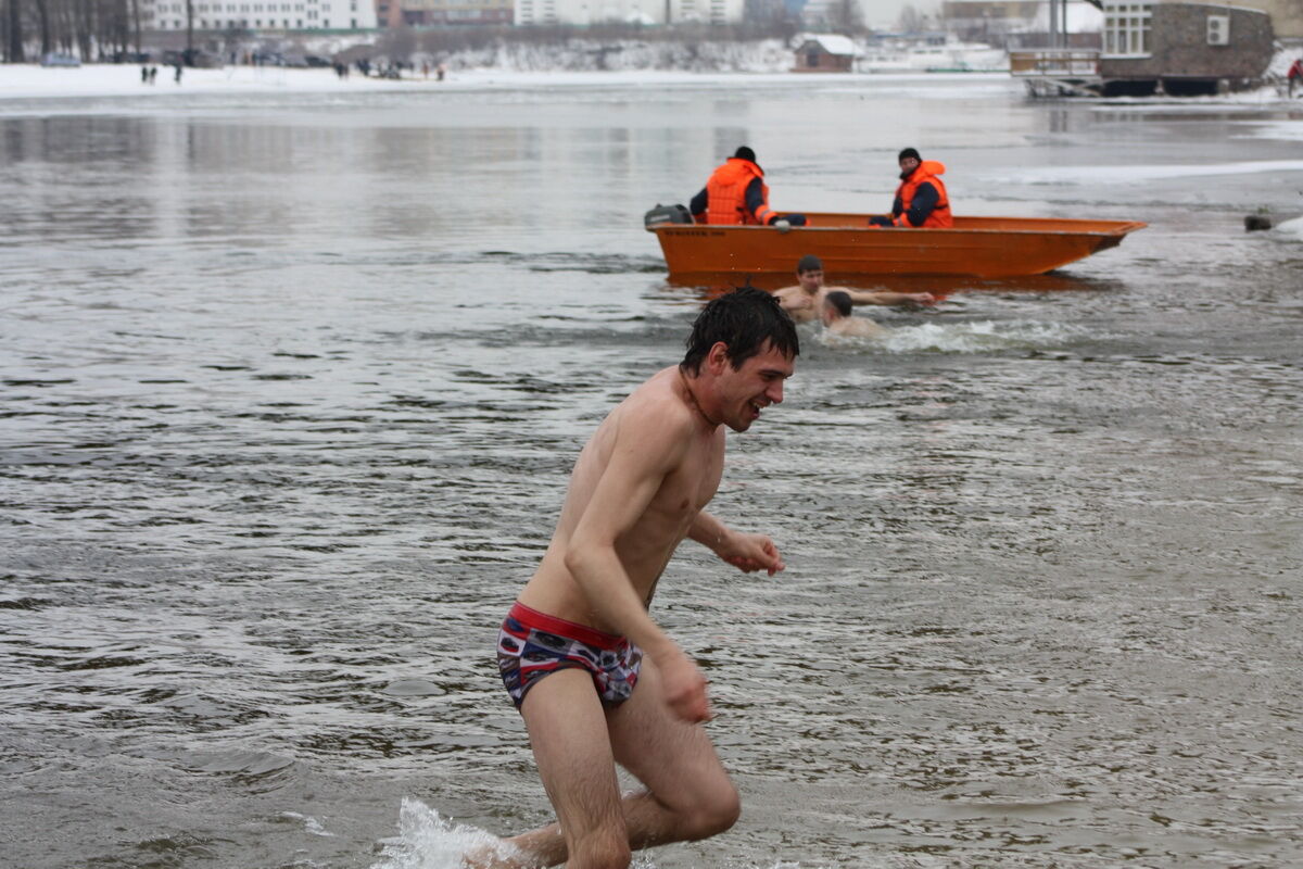 Водохресне купання на Гідропарку