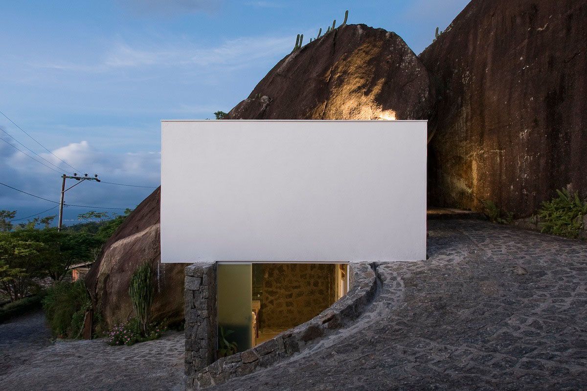 Життя в ящику