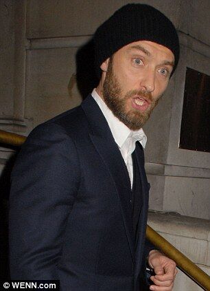 Джуд Лоу лишился пышной шевелюры. Фото