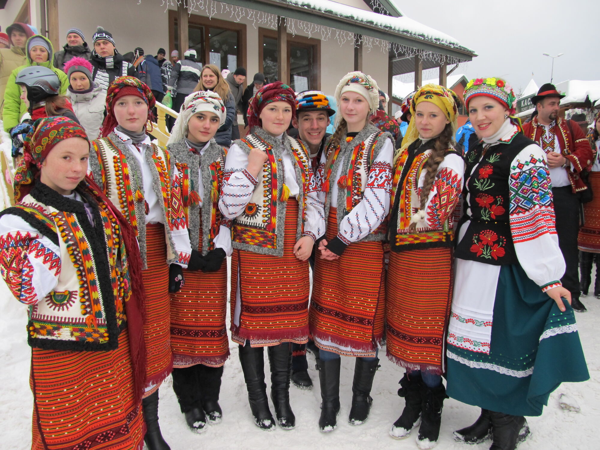 У Буковелі більше тисячі людей відзначили Хрещення разом з брендом "Хортиця"