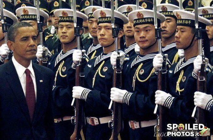 Составлен Топ-50 смешных фото с посторонними в кадре. Фото