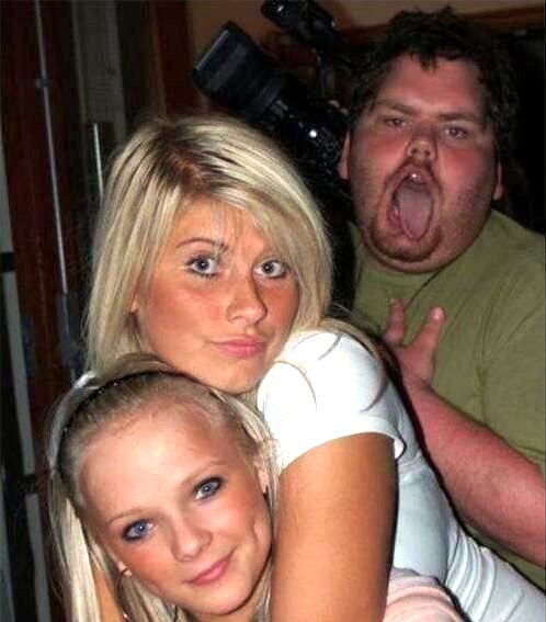 Составлен Топ-50 смешных фото с посторонними в кадре. Фото