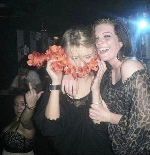 Составлен Топ-50 смешных фото с посторонними в кадре. Фото