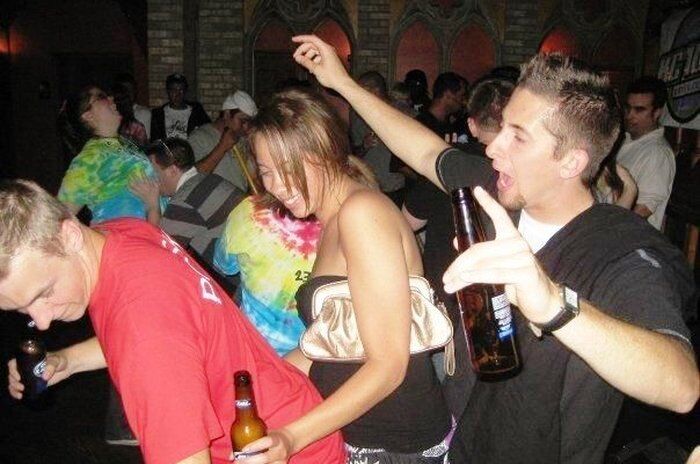 Составлен Топ-50 смешных фото с посторонними в кадре. Фото