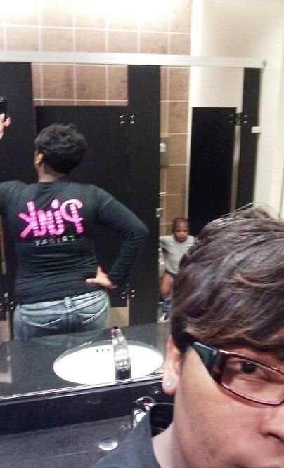 Составлен Топ-50 смешных фото с посторонними в кадре. Фото