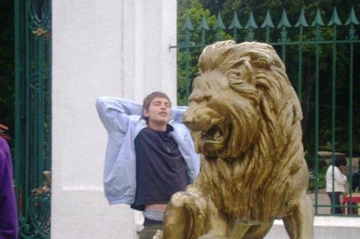 Составлен Топ-50 смешных фото с посторонними в кадре. Фото