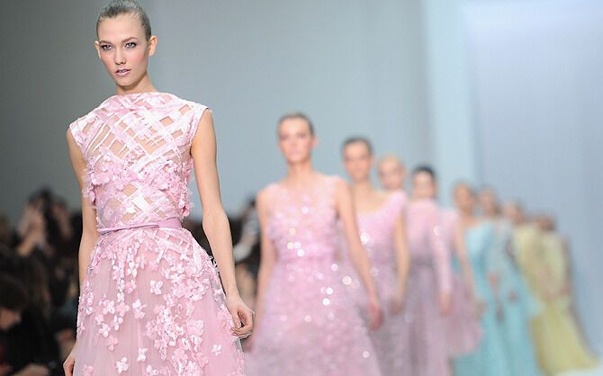 Роскошные платья от любимца красоток Elie Saab. Фото