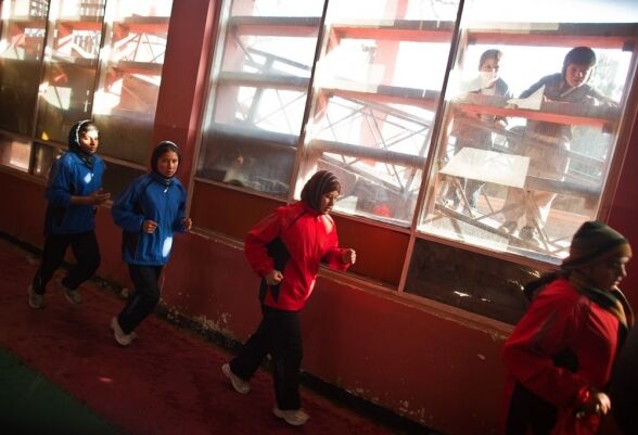 В Афганістані погрожують жінкам-боксерам через їхні заняття спортом. Фото