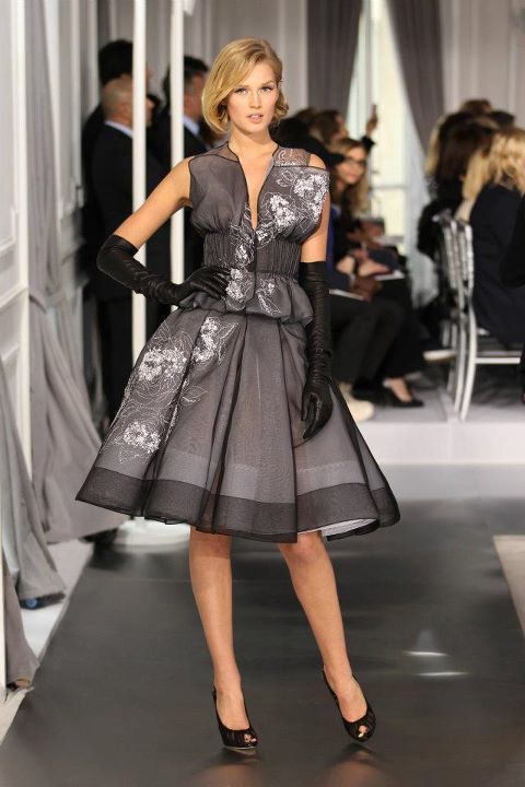 Наряды от которых захватывает дух. Новая коллекция Dior. Фото