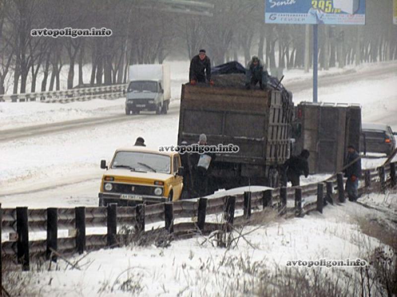 Камаз с зерном