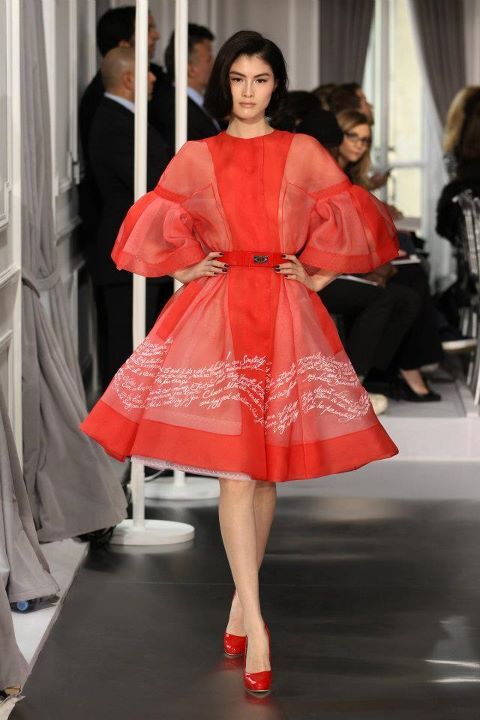 Наряды от которых захватывает дух. Новая коллекция Dior. Фото