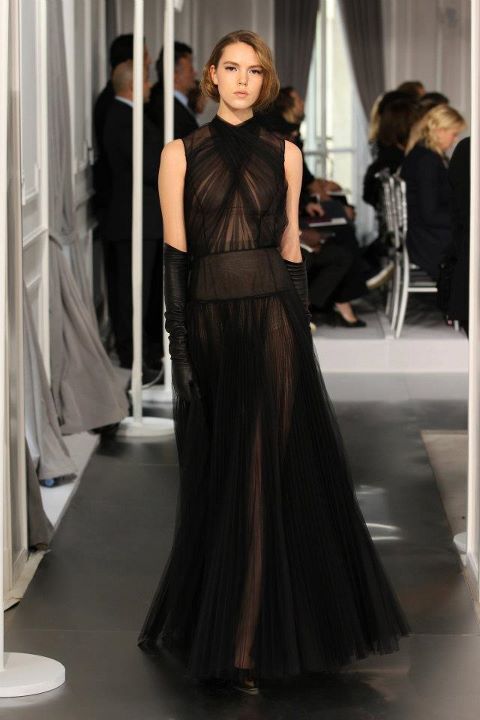 Наряды от которых захватывает дух. Новая коллекция Dior. Фото