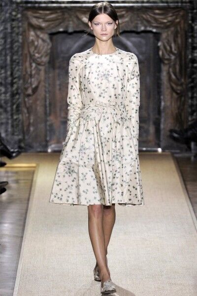 Белоснежная весна-2012 от Valentino. Фото