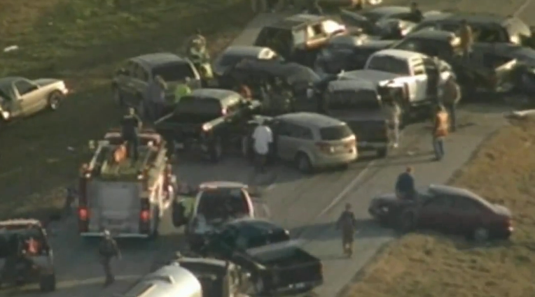 54 человека пострадали в масштабном ДТП. Фото, видео