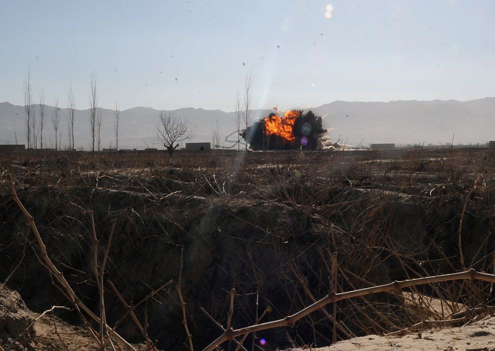 Фото з Афганістану за грудень 2011 року