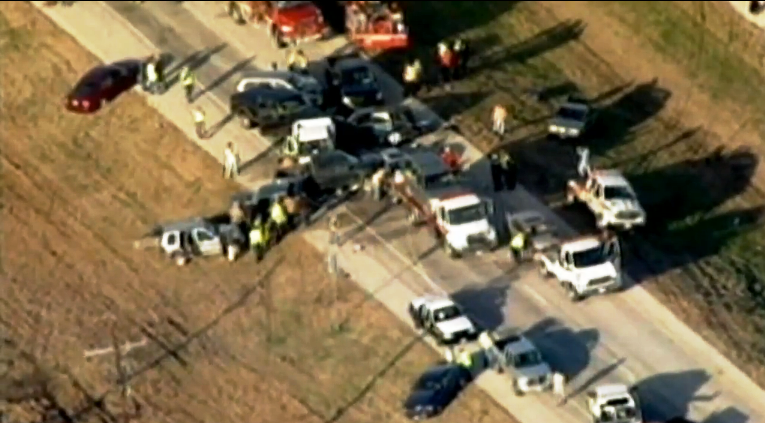 54 человека пострадали в масштабном ДТП. Фото, видео