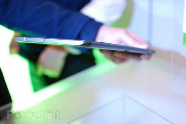 Acer показал 4-ядерный планшет с Full HD-экраном. Фото, видео