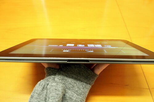 Toshiba показала самый тонкий в мире планшет. Фото