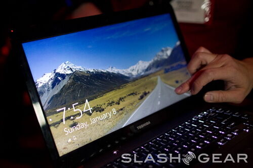 Toshiba показала самый тонкий в мире планшет. Фото