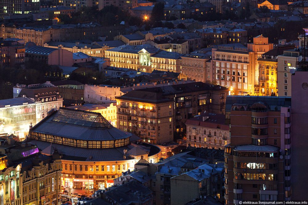 Вечерний Киев с крыши "Паруса"