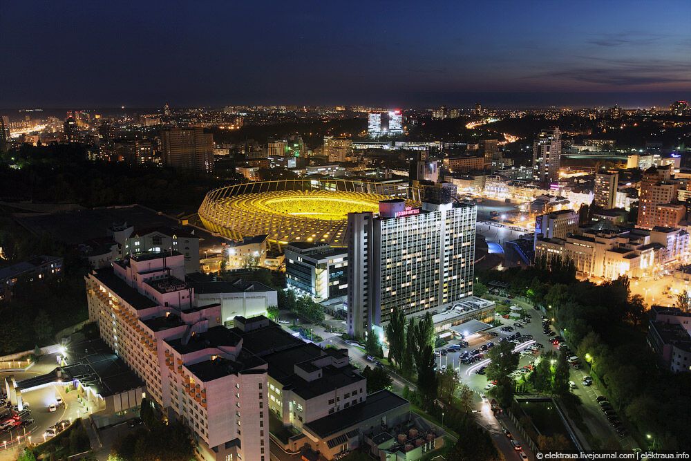 Вечерний Киев с крыши "Паруса"