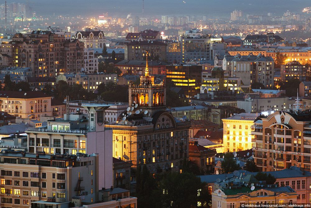 Вечерний Киев с крыши "Паруса"