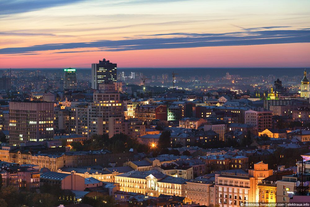 Вечерний Киев с крыши "Паруса"