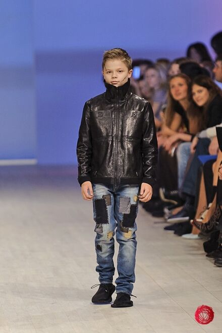 Коллекция мод для подростков от Анисимова