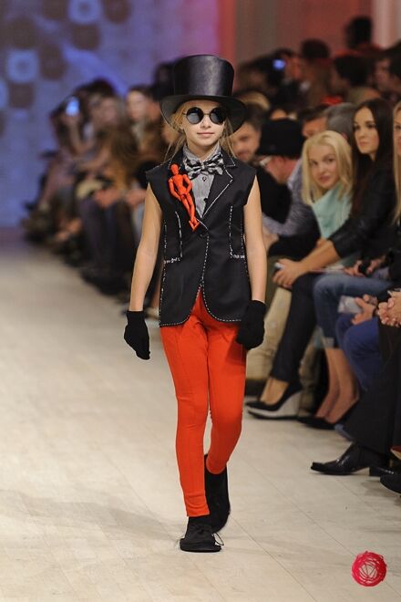 Коллекция мод для подростков от Анисимова