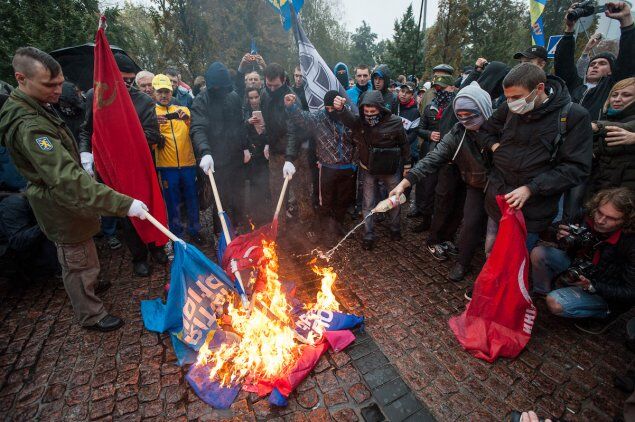 Марш УПА в Києві закінчився підпалами