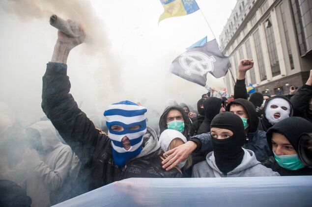 Марш УПА в Киеве закончился поджогами