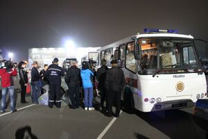 Співробітники МНС зустріли евакуйованих із Сирії українців