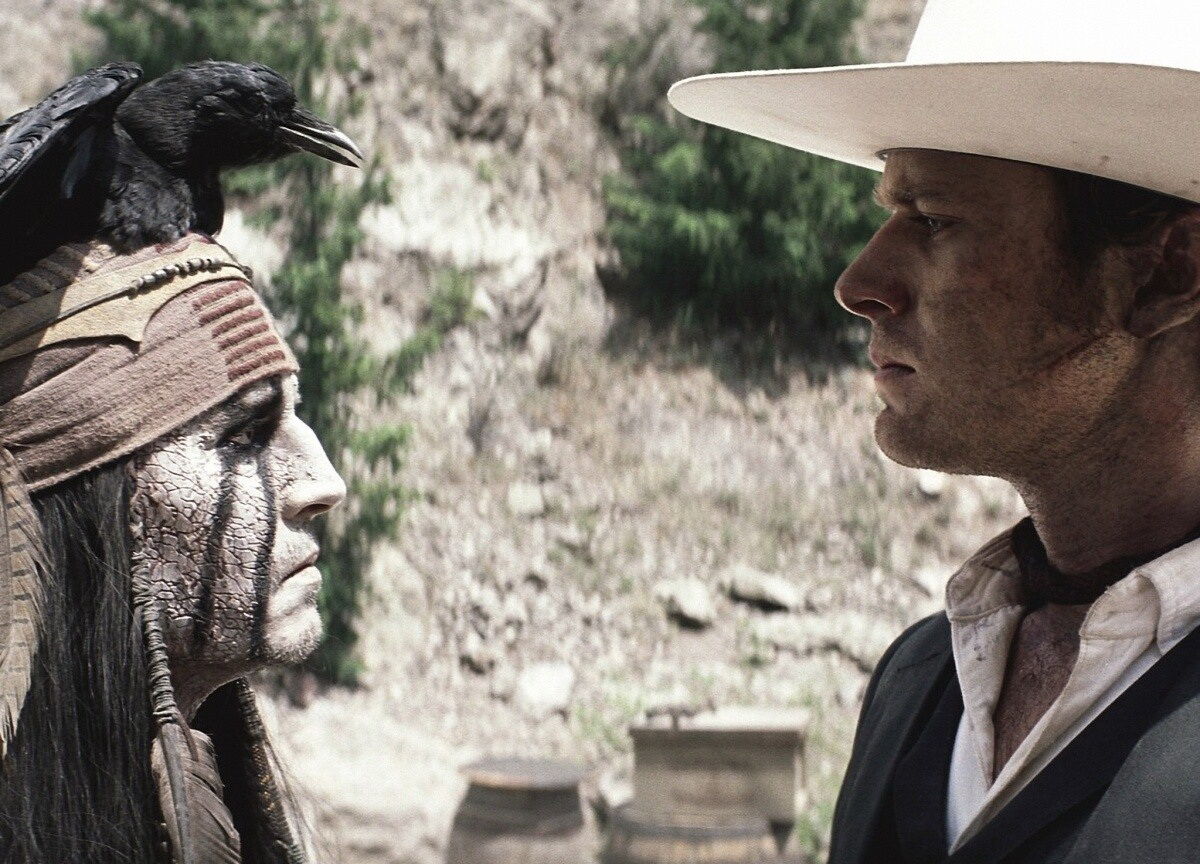 Джонни Депп в образе индейца Тонто: новые кадры
