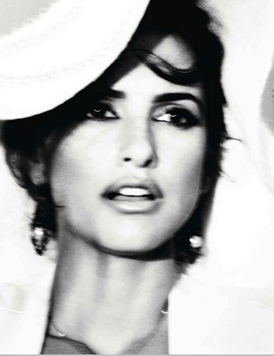 Знойная Пенелопа Круз позирует для Vogue. Фото