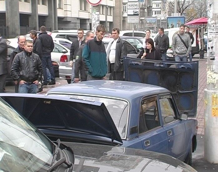 В Киеве женщина на джипе устроила крупное ДТП. Фото 