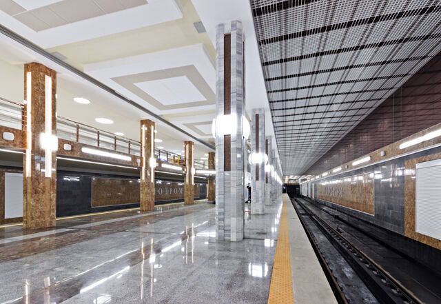 Станция метро "Ипподром" будет закрываться раньше всех