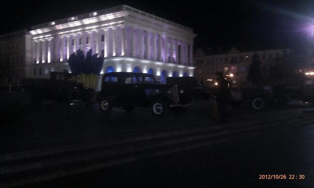 В центре Киева появилась военная техника. Фото. Видео