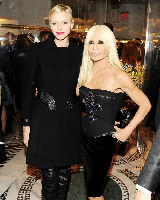 Звездные модницы отпраздновали открытие бутика Versace.  Фото