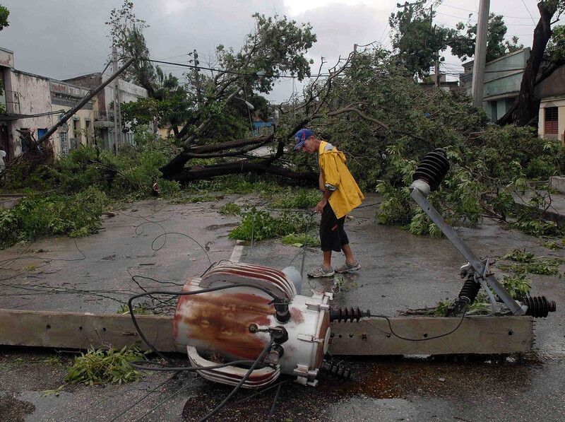 Ураган "Сенді" зруйнував на Кубі сотні тисяч будинків