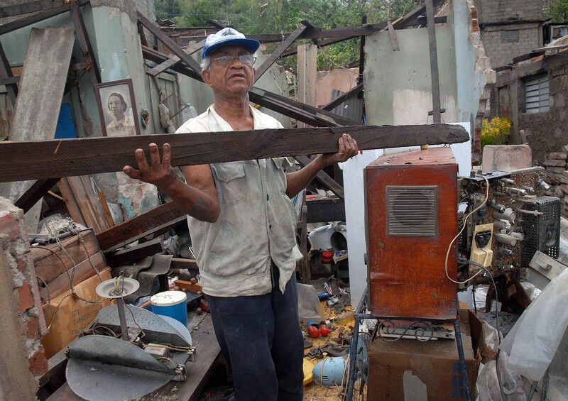 Ураган "Сэнди" разрушил на Кубе сотни тысяч домов