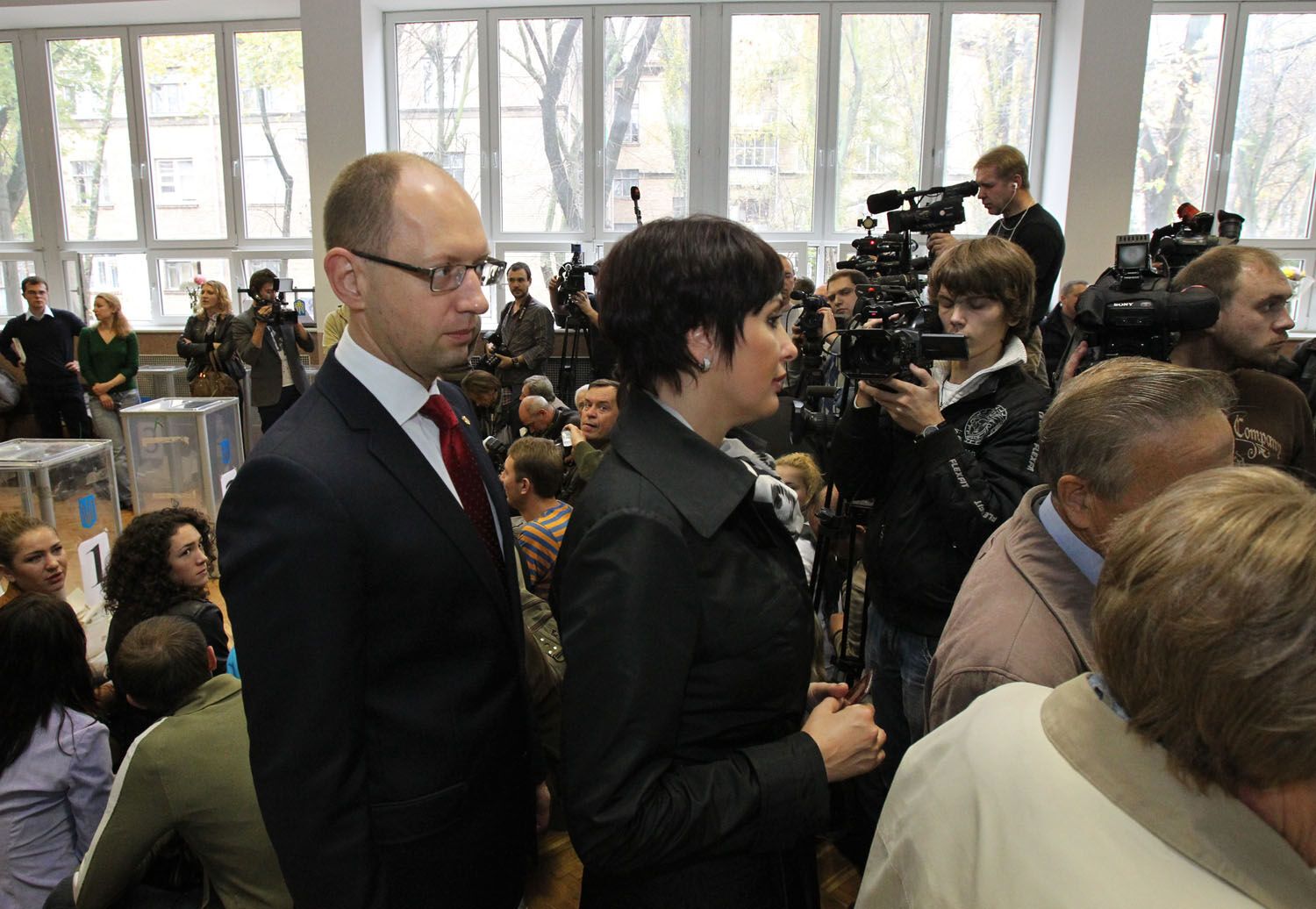 Яценюк уговорил комиссию выдать ему бюллетень с ошибкой