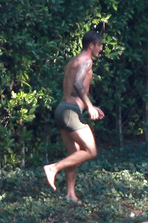 Бекхэм бегал в трусах по городу для H&M. Фото