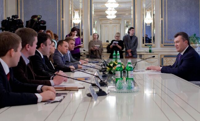 Янукович ждет от украинских студентов инициатив