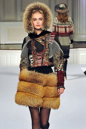 Модные головные уборы зимы 2012