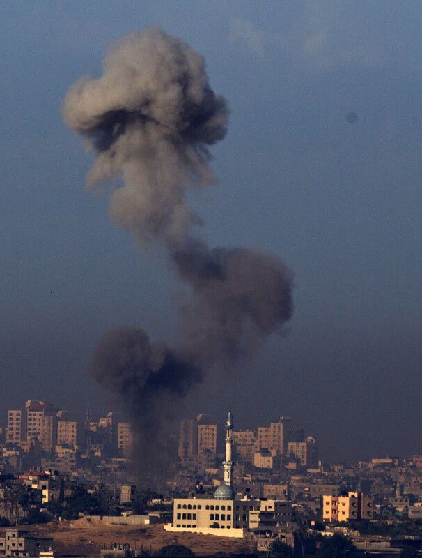 Израиль атаковал более 100 целей в секторе Газа